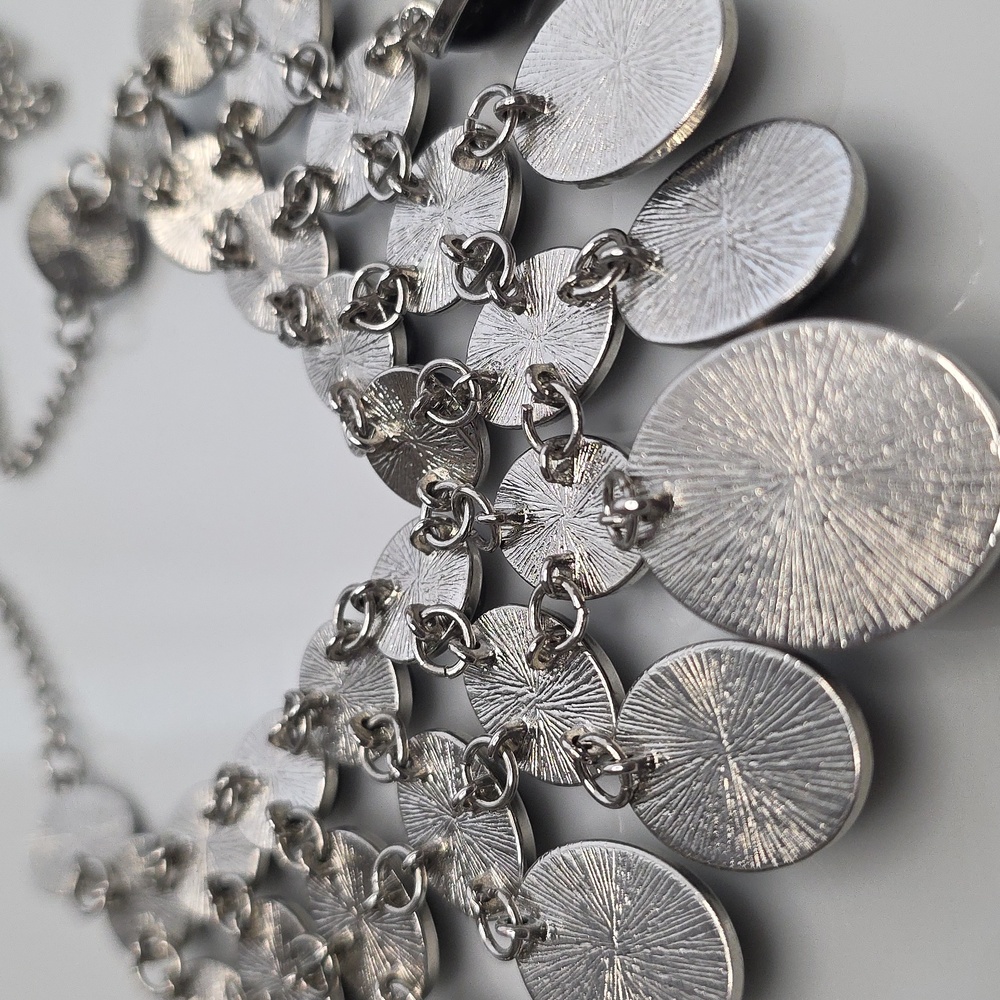 Statement Necklace Chocker Style - image 5